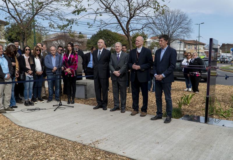 MONUMENTO A LA BIBLIA, SAN ISIDRO