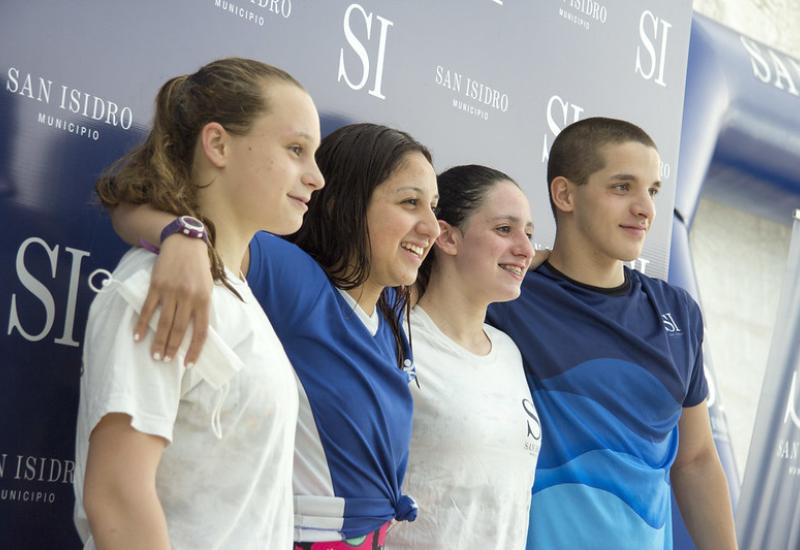 NADADORES SANISIDRENSES VIAJAN AL SUDAMERICANO DE PERÚ