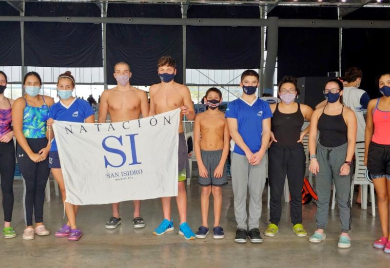 LOS NADADORES DE SAN ISIDRO SE LUCIERON EN EL TORNEO METROPOLITANO DE INVIERNO