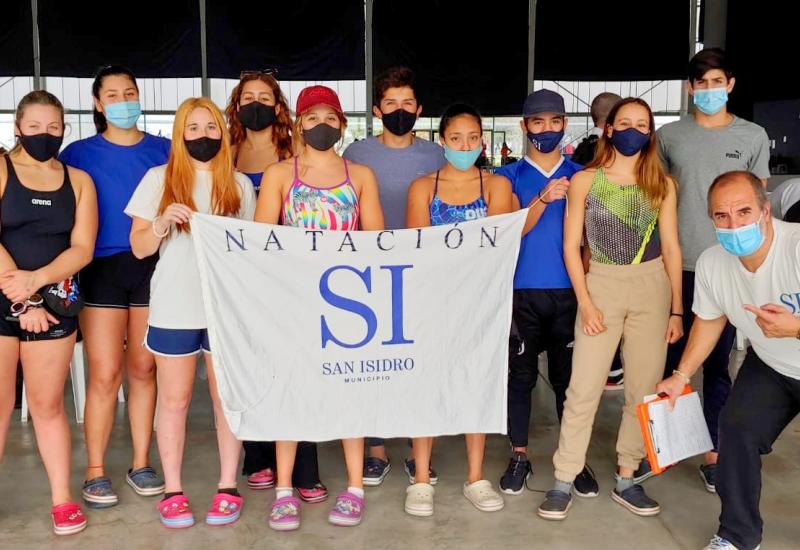 LOS NADADORES DE SAN ISIDRO SE LUCIERON EN EL TORNEO METROPOLITANO DE INVIERNO