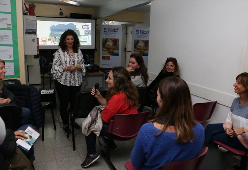 CHARLAS PARA PADRES EN “EL NIDO”