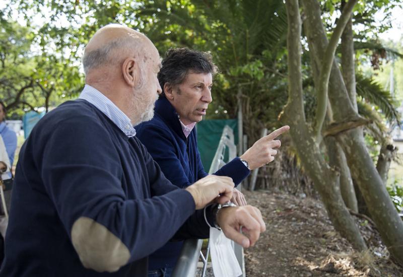 Nueva plazoleta con mirador en el bajo