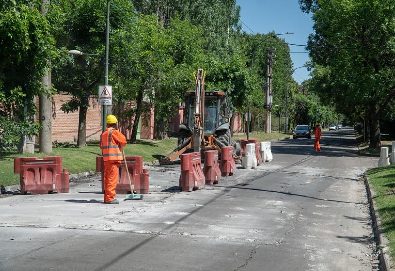 municipio de san isidro, pavimento, calle, bacheo, obras publicas, infraestructura, calles, heroe de malvinas, caseros, bajo de san isidro
