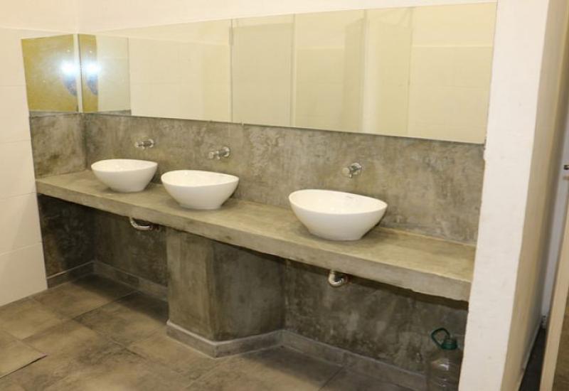 Nuevos baños en sociedad de fomento Capitán de los Andes