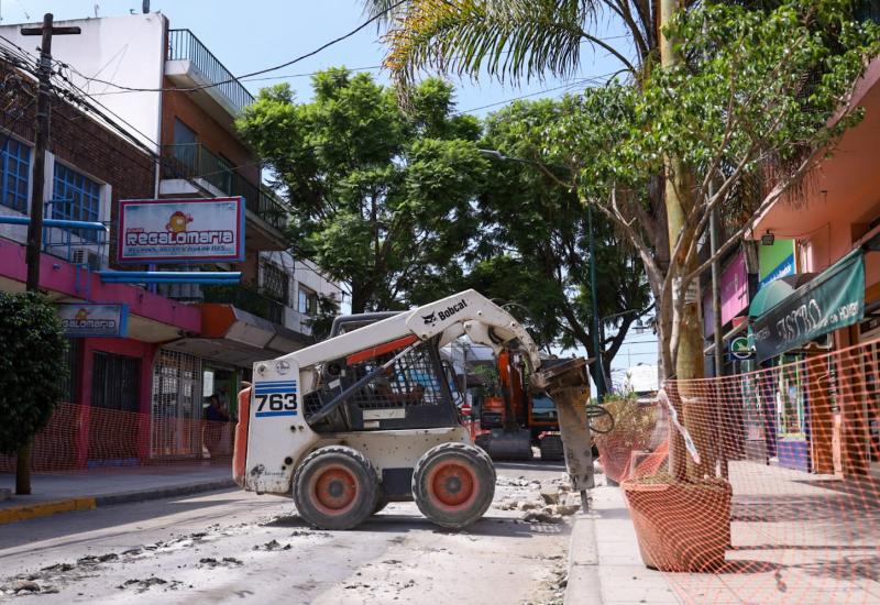 obra en avenida Avelino Rolón y Padre Castiglia, Boulogne.