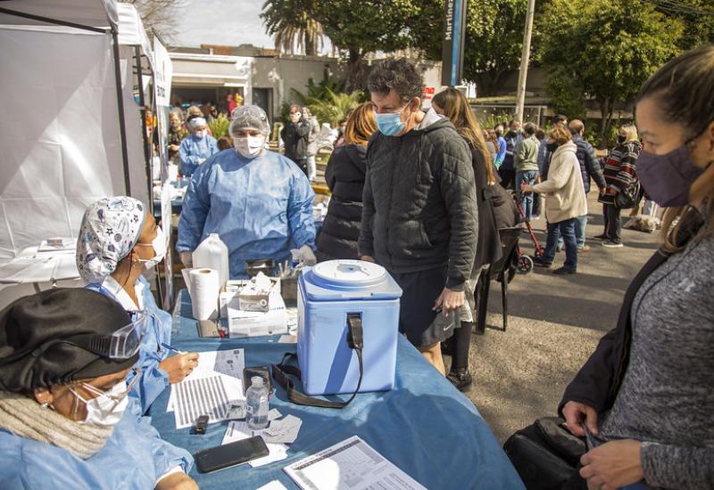 TRÁMITES Y SERVICIOS EN LA VÍA PÚBLICA