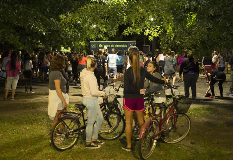 PASEO DE BICICLETAS NOCTURNO, municipio de san isidro