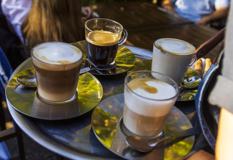 PASEO DEL CAFÉ EN MARTÍNEZ