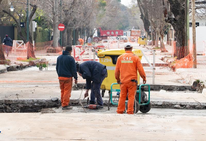 municipio de san isidro, pavimento, calle, bacheo, obras publicas, infraestructura, calles, heroe de malvinas, caseros, bajo de san isidro