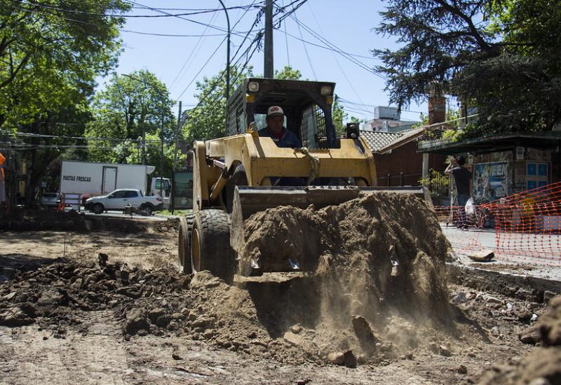 Perú, entre Albarellos y avenida Santa Fe, Martínez.