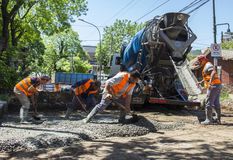 Perú, entre Albarellos y avenida Santa Fe, Martínez.
