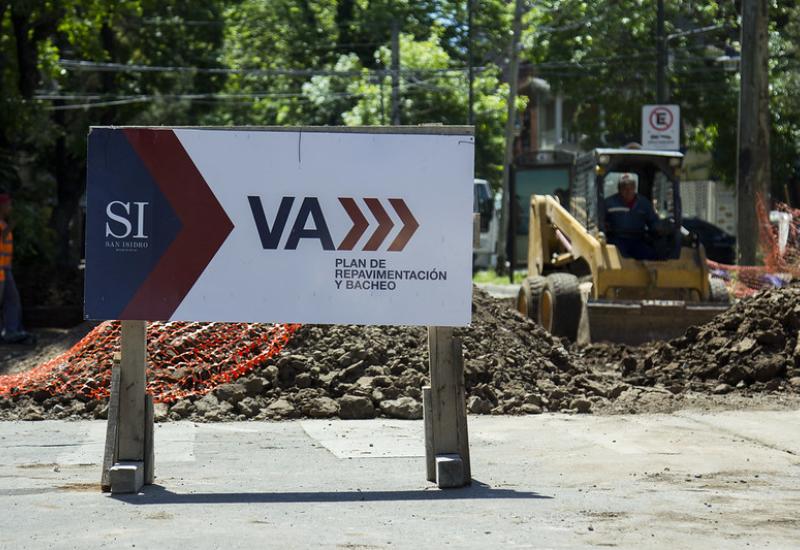 Perú, entre Albarellos y avenida Santa Fe, Martínez.