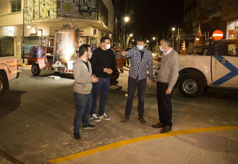 PINTAN SENDAS PEATONALES EN EL CENTRO DE SAN ISIDRO, mejoras, obras, pintura, mantenimiento