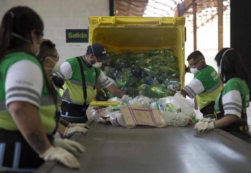 municipio de san isidro, espacio publico, reciclaje, sustentabilidad, sustentable, plastico