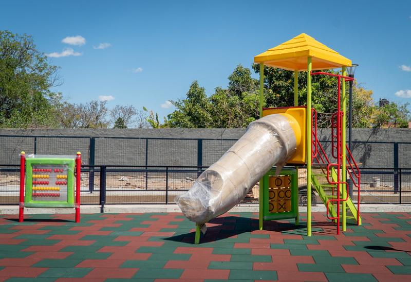 Nueva plaza en beccar (padre acevedo)