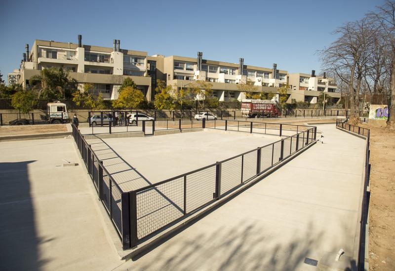 Plaza moderna en Beccar