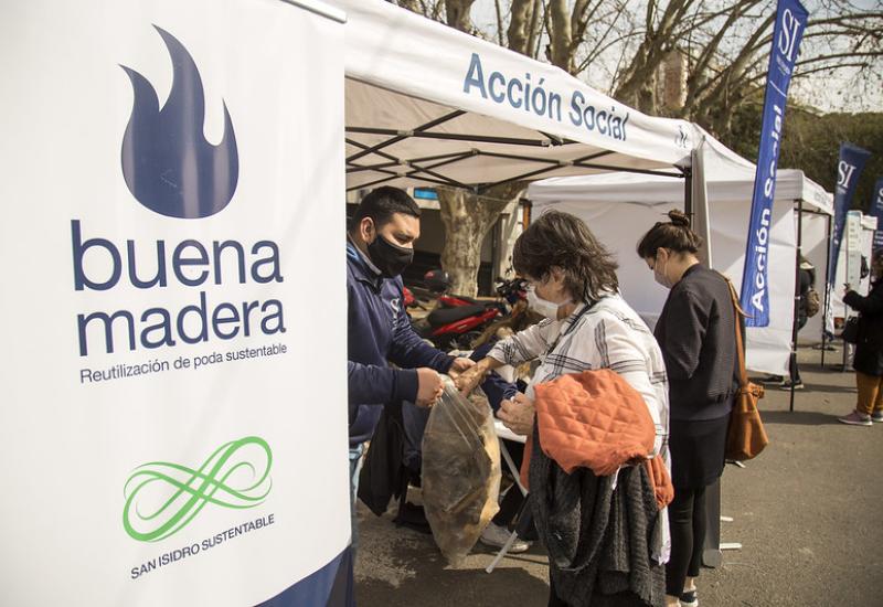 TRÁMITES Y SERVICIOS EN LA VÍA PÚBLICA MADERA