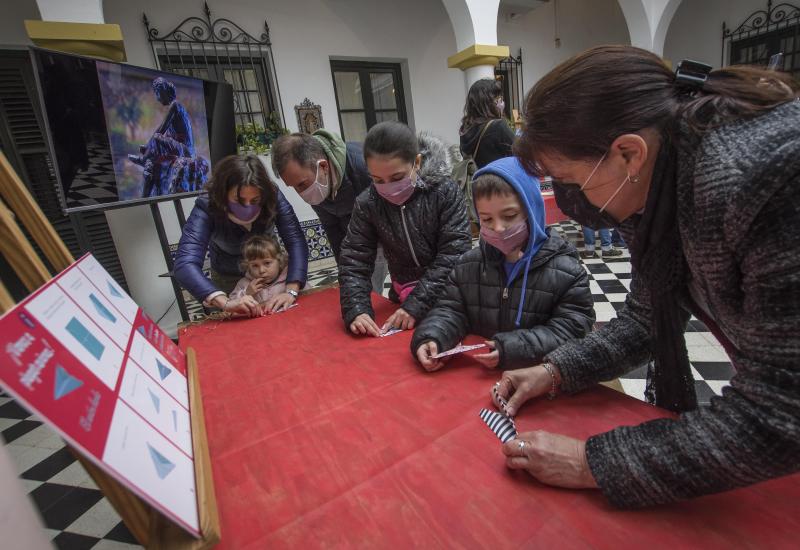 municipio de san isidro, dia de la niñez, cultura, barrilete, barrileteada, niños, niñas, chicos, chicas, avion, aviones, plegar, planear, museo del juguete, museo pueyrredon, quinta los ombues, busqueda del tesoro, juegos, jugar, juego