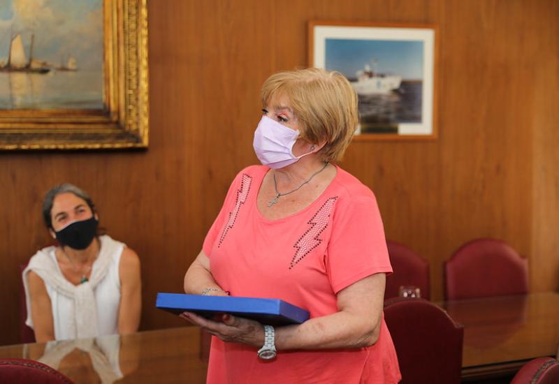 municipio de san isidro, gloria mejia, trabajadora social, reconocimiento, gustavo Posse