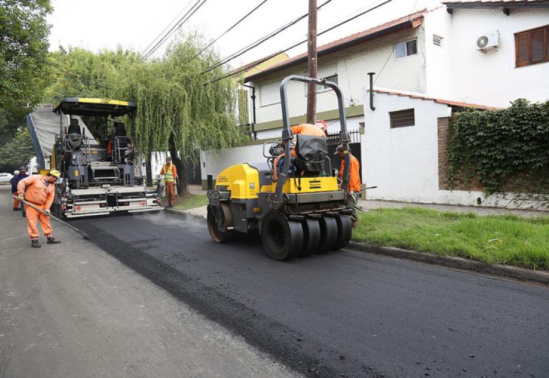 RENOVACIÓN DE ASFALTO