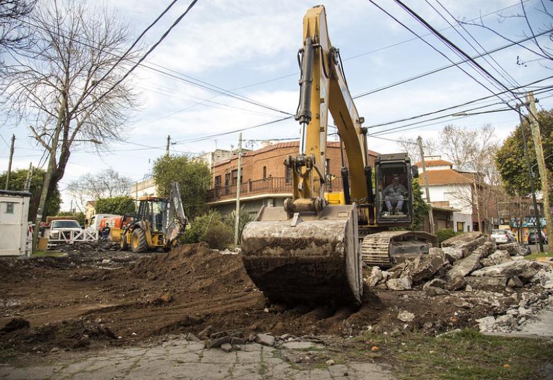 Pavimento nuevo en Villa Adelina, san isidro, obras