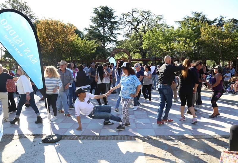 ROCK AND ROLL EN VILLA ADELINA