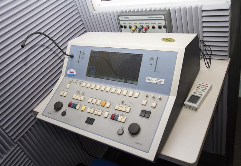 municipio de san isidro, salud, fonoaudiologia, autoclasica, donacion, donaciones, audicion, oreja