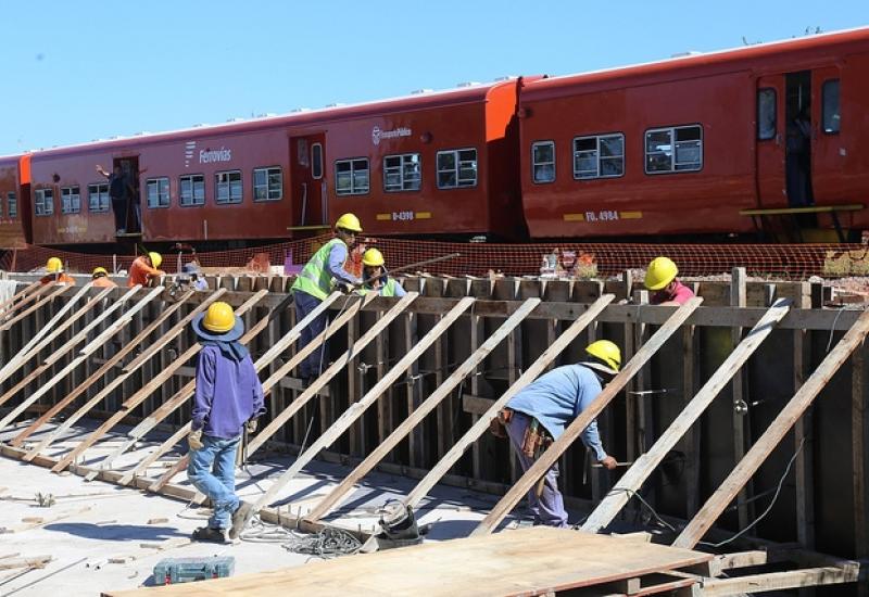 FINALIZÓ LA CONSTRUCCIÓN DEL ÚLTIMO PUENTE FERROVIARIO EN SARRATEAFINALIZÓ LA CONSTRUCCIÓN DEL ÚLTIMO PUENTE FERROVIARIO EN SARRATEA