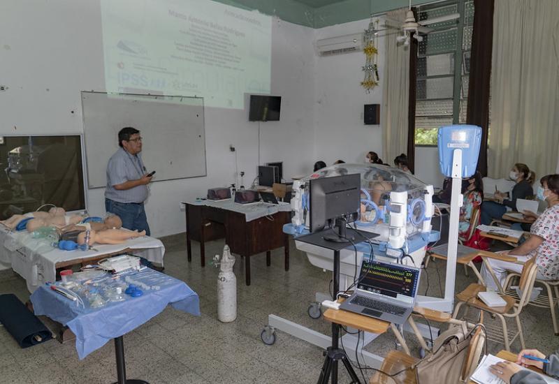 municipio de san isidro, salud, neonatologia, bebe, simulacion, muñecos