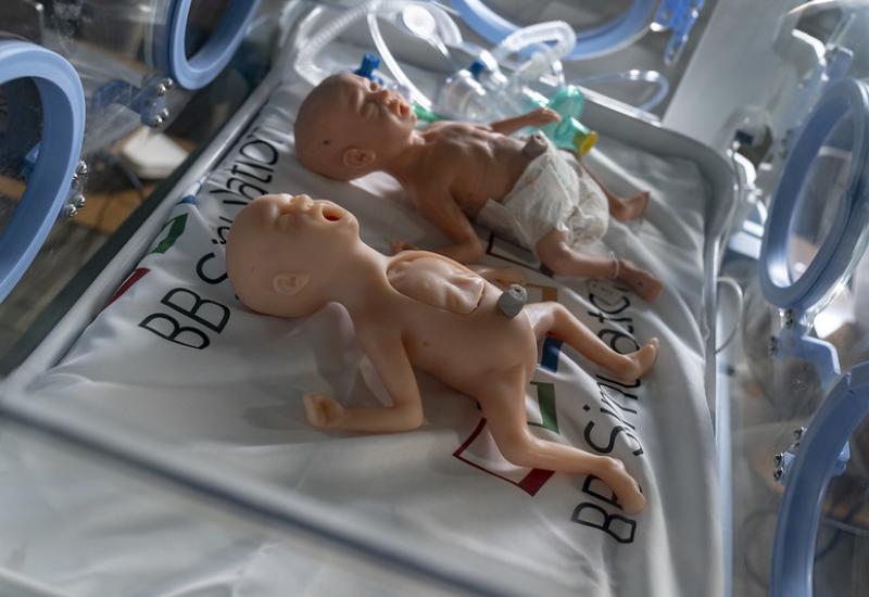 municipio de san isidro, salud, neonatologia, bebe, simulacion, muñecos