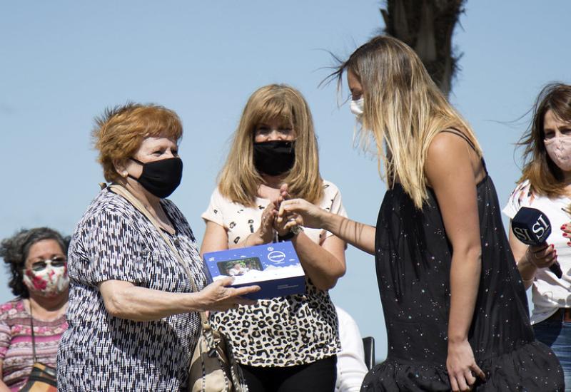 municipio de san isidro, tercera edad, adultos mayores, macarena posse, puerto libre, tablets, tecnologia, tablet