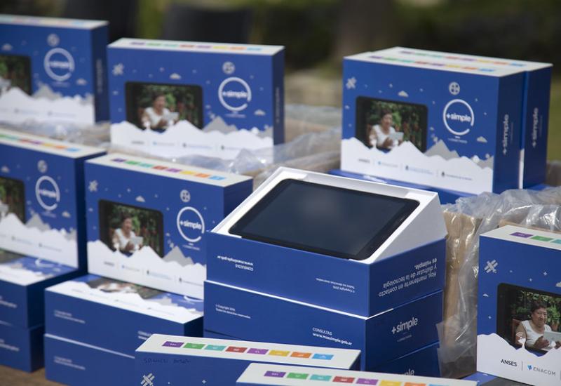 municipio de san isidro, tercera edad, adultos mayores, puerto libre, tablets, tecnologia, tablet