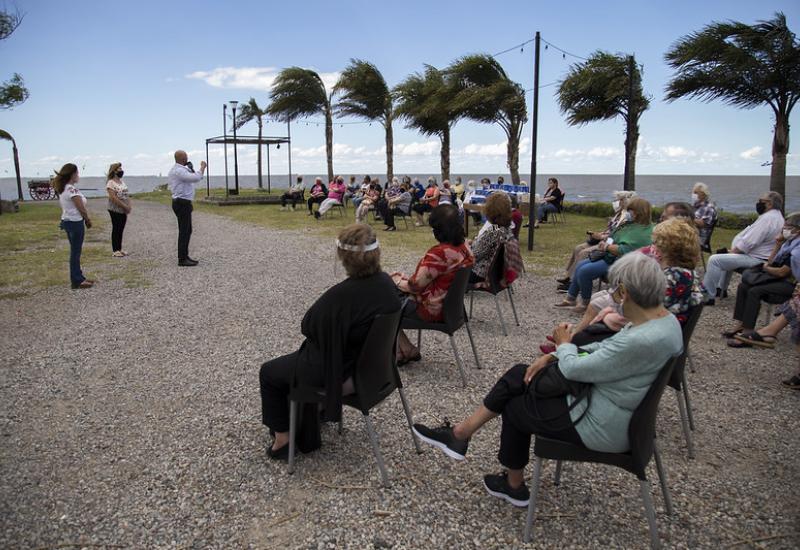 municipio de san isidro, tercera edad, adultos mayores, puerto libre, tablets, tecnologia, tablet