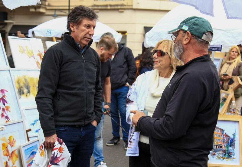 municipio de san isidro, paseo de las artes, arte, pintura, gustavo posse, martinez, estacion, artistas, artista