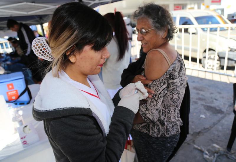 VACUNACIÓN EN VÍA PÚBLICA