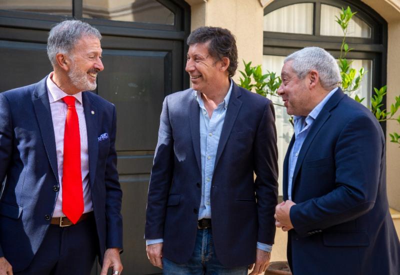 Posse y el presidente de la DAIA