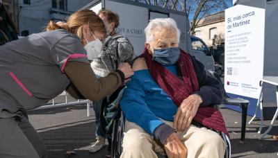 VACUNACION ANTIGRIPAL MAYORES 65 SAN ISIDRO municipio de san isidro, vacunacion antigripal, gripe, vacuna, posta, martinez, san isidro