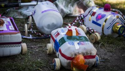 CARRERA DE AUTITOS A PIOLIN SAN ISIDRO municipio de san isidro, museo del juguete, carrera, autos a piolin, juego, juegos, auto, niños, niñas, chicos, chicas, cultura