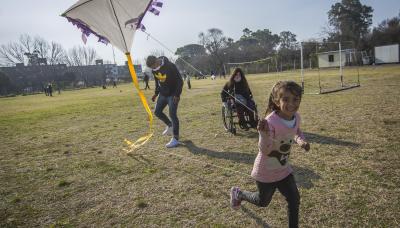 municipio de san isidro, dia de la niñez, cultura, barrilete, barrileteada, niños, niñas, chicos, chicas, avion, aviones, plegar, planear, museo del juguete, museo pueyrredon, quinta los ombues, busqueda del tesoro, juegos, jugar, juego