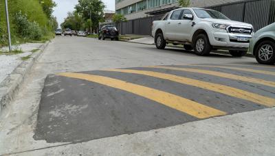 PAVIMENTOS DE ALTA RESISTENCIA EN BARRIO JARDÍN