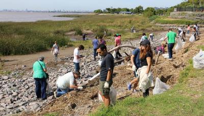CAMPAÑA PARA LIMPIAR LA COSTA EL RÍO, MUNICIPIO DE SAN ISIDRO