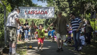 CARRERA DE AUTITOS A PIOLÍN, MUNICIPIO DE SAN ISIDRO