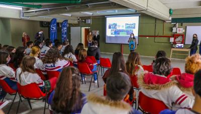 CHARLA DE SEGURIDAD VIAL PARA ALUMNOS CHARLA DE SEGURIDAD VIAL PARA ALUMNOS