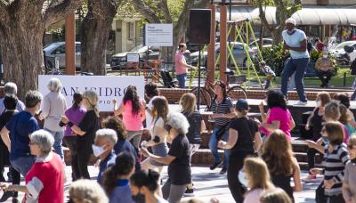 CLASES DE SALSA Y RITMOS LATINOS EN MARTÍNEZ