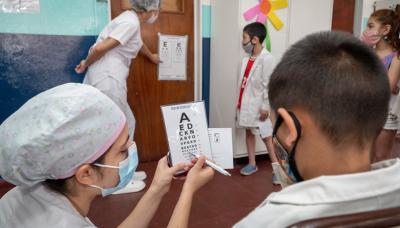 CONTROLES DE VISTA A ALUMNOS DE ESCUELAS PÚBLICAS CONTROLES DE VISTA A ALUMNOS DE ESCUELAS PÚBLICAS