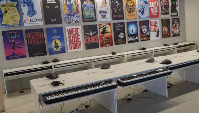 municipio de san isidro, cris morena, arte, artista, actor, actriz, actores, martinez