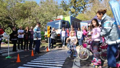 JORNADA DE EDUCACION VIAL SAN ISIDRO municipio de san isidro, transito, educacion, vial, cruzar, calle, avenida, auto, camion, chicos