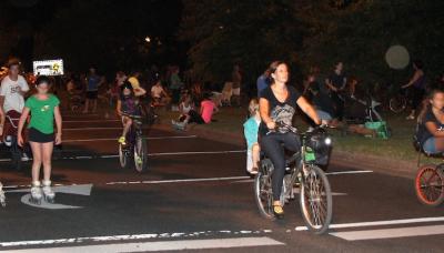 PASEO DE BICICLETAS NOCTURNO, EN SAN ISIDRO