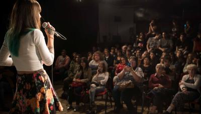 municipio de san isidro, juventud, taller, online, talleres, gratis, gratuito, canto, cantar, escenario