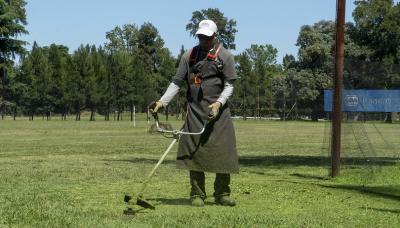 MANTENIMIENTO EN EL GOLF DE VILLA ADELINA, municipalidad de san isidro